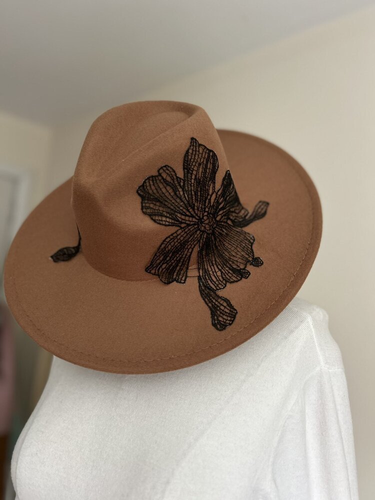 bulgarski - produkti - Вълнена шапка Fedora Cinnamon Flower