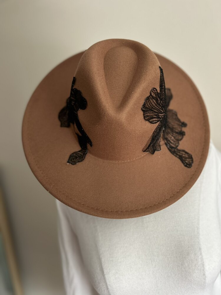bulgarski - produkti - Вълнена шапка Fedora Cinnamon Flower