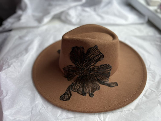 bulgarski - produkti - Вълнена шапка Fedora Cinnamon Flower